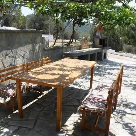 Rodia Kır Evi Potos
