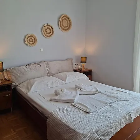 Kır Evi Rodia Potos