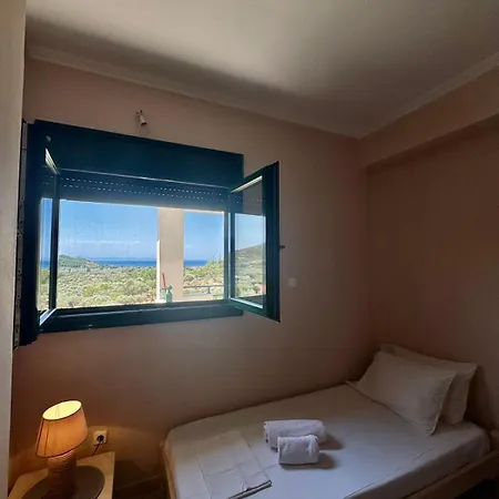 Kır Evi Rodia Potos