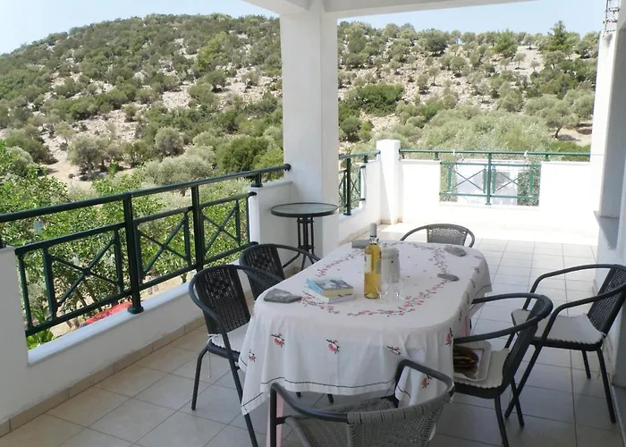 Rodia 3 Guests Potos